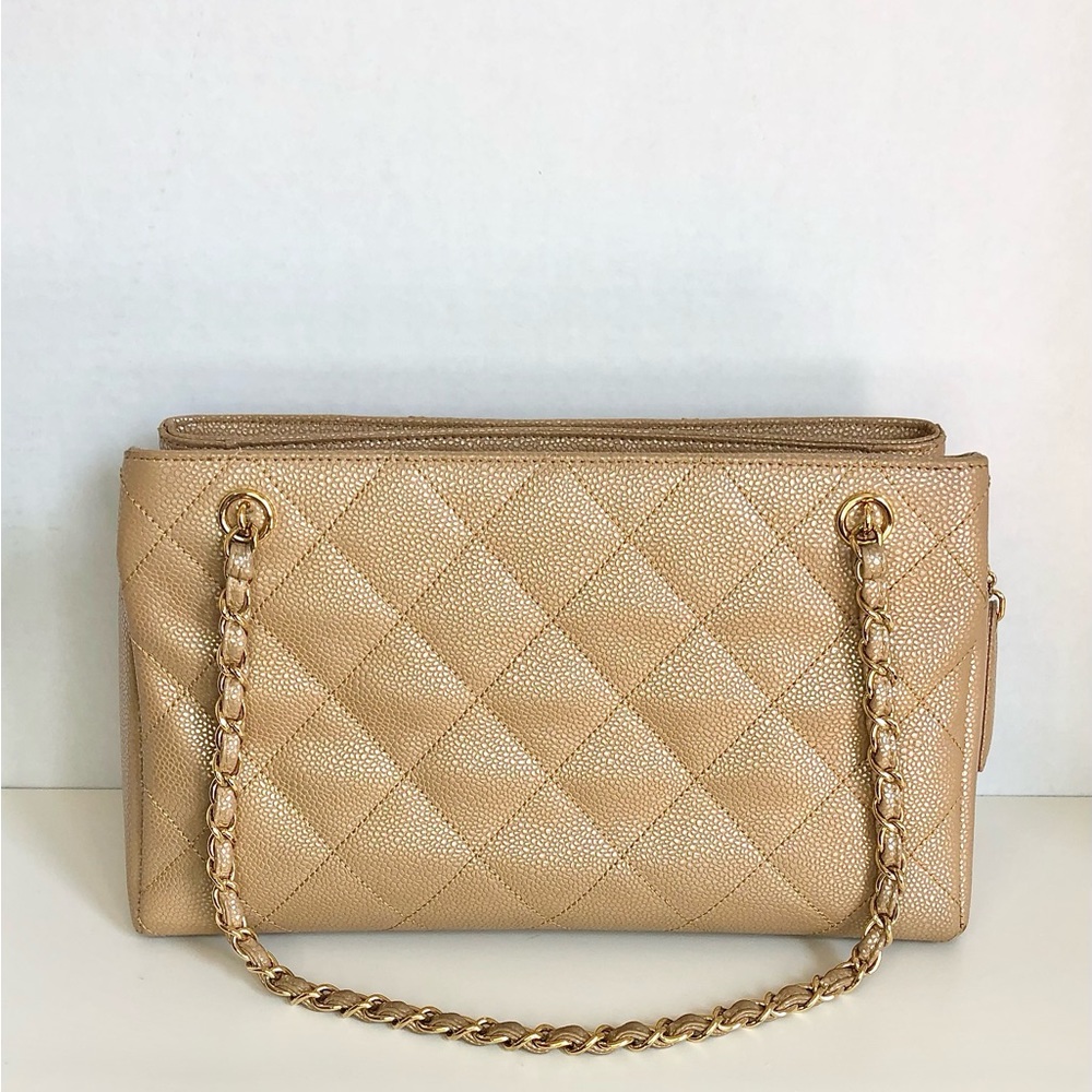 Vintage CHANEL CC Quilted Matelasse Chain Leather Turn Lock Tote Authentic COA - Picture 9 of 16
